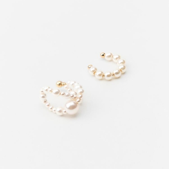 ZARA Pack of Pearl Earcuffs - Picture 6 of 14